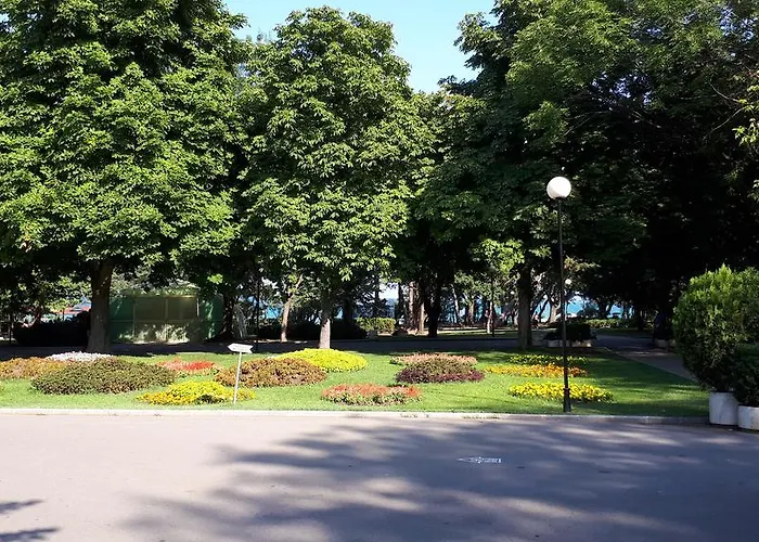 Flora 1 Lejlighed Burgas City