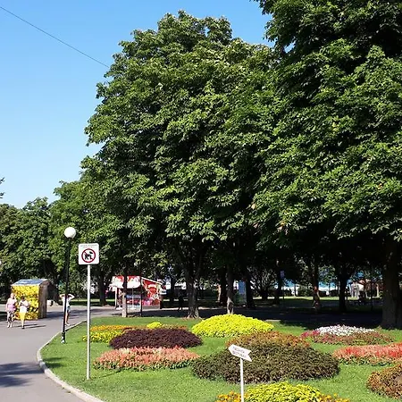 Flora 1 Διαμέρισμα