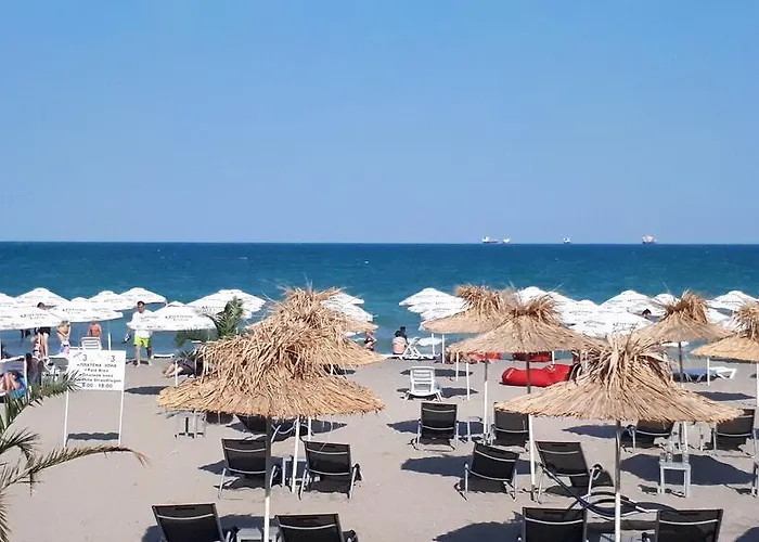 Апартамент Flora 1 Бургас