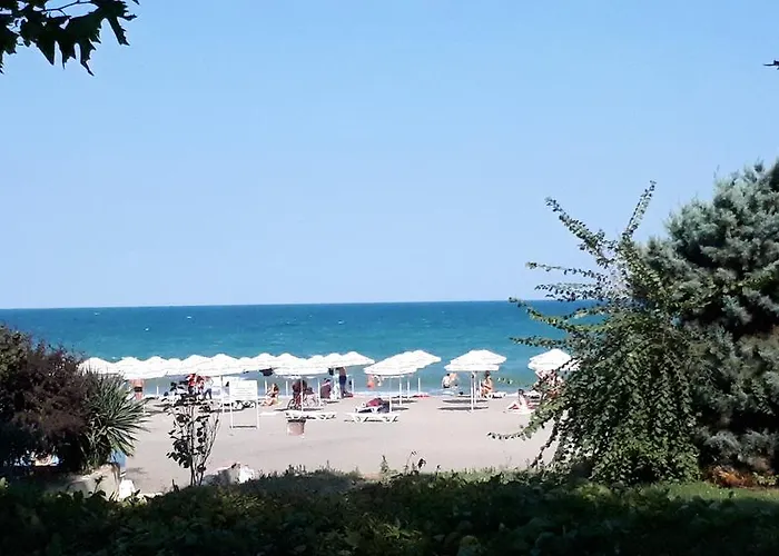 Flora 1 * Бургас