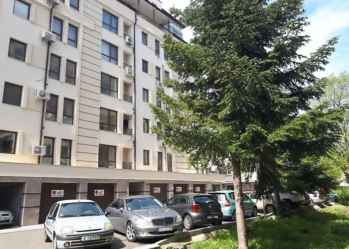 Flora 1 Апартамент