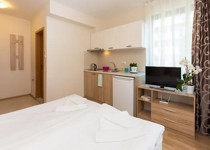 Апартамент Flora 1