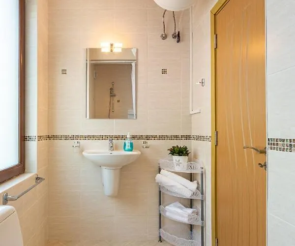 Апартамент Flora 1 Бургас